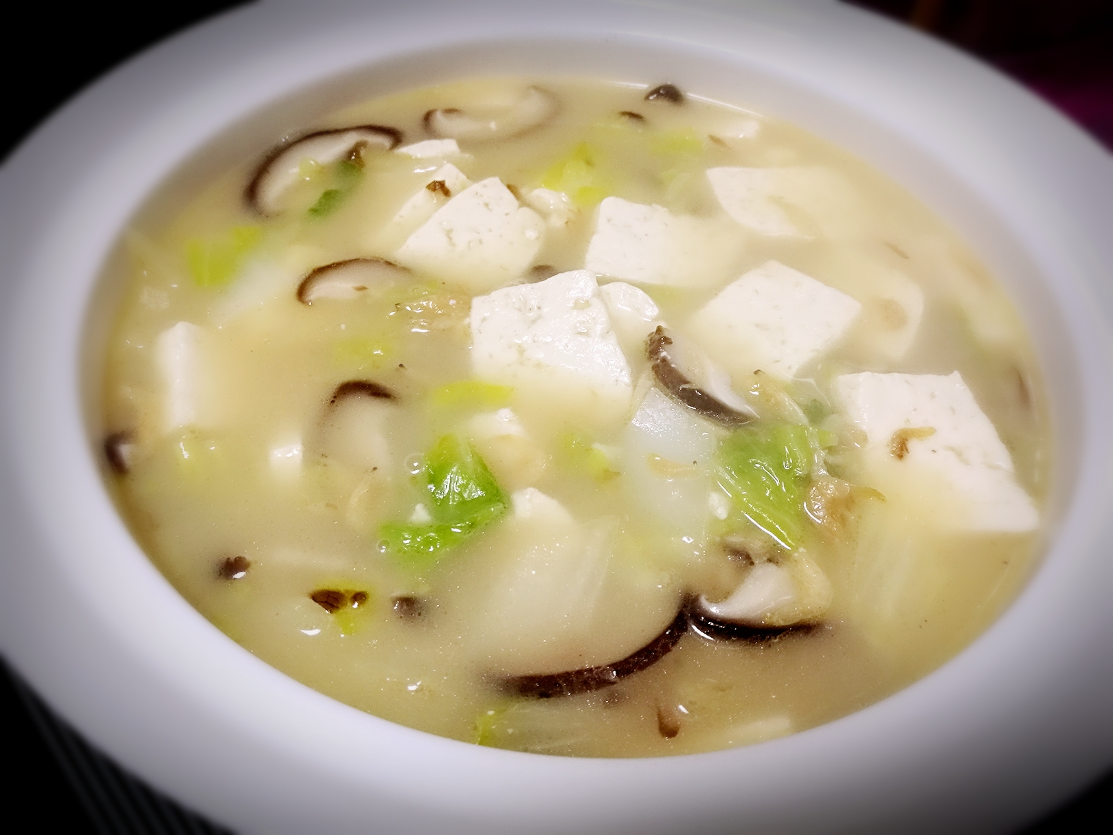 老豆腐炖白菜
香菇虾皮汤的做法
