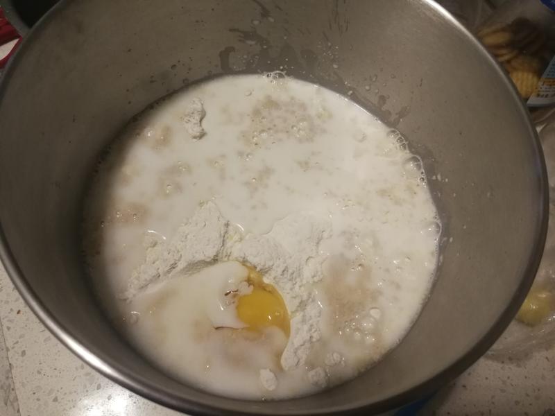 纯奶手撕吐司的做法 步骤1