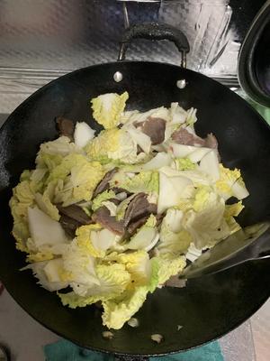 白菜烧牛肉的做法 步骤5