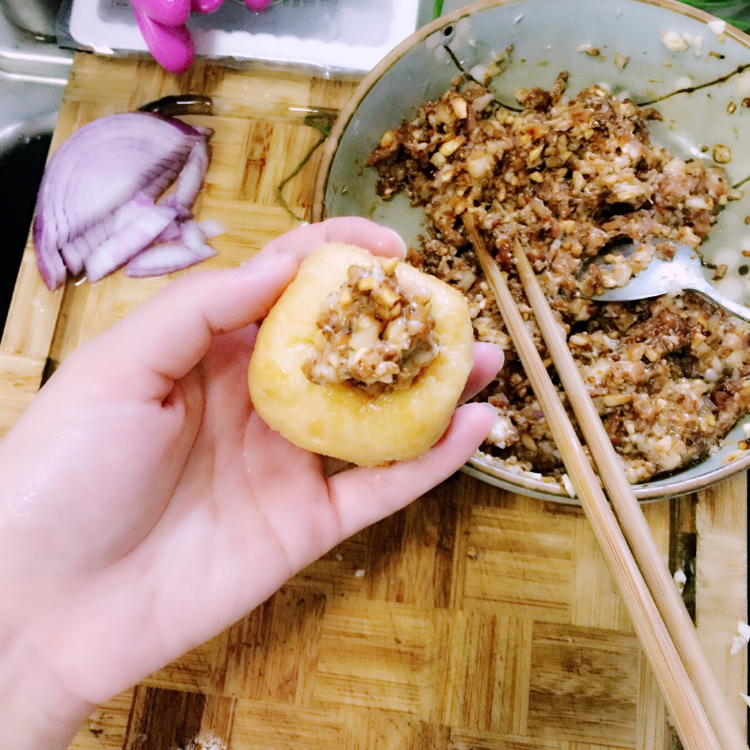 酿豆腐泡