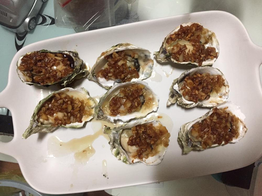 完胜大排档的蒜蓉烤生蚝（烤箱版）
