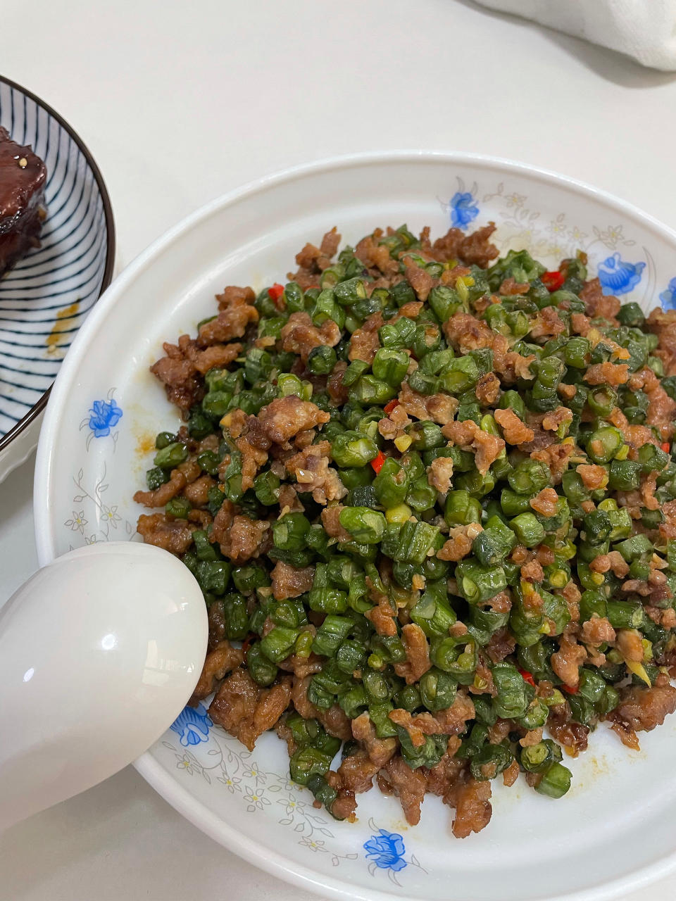 肉沫豆角下饭菜