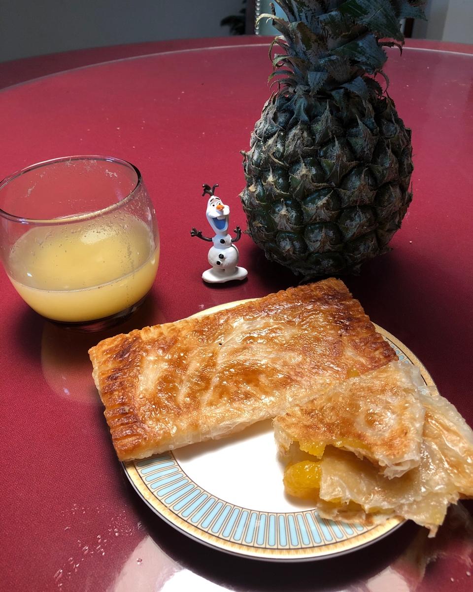 手抓饼菠萝派