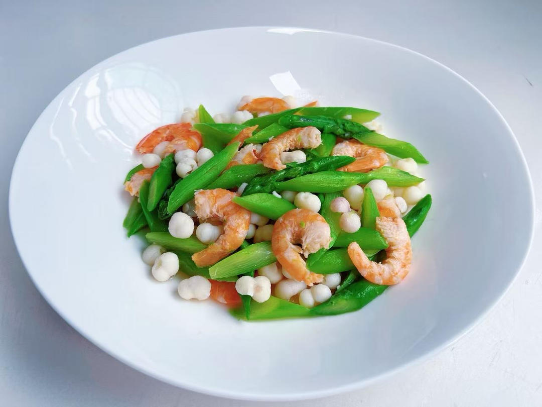 鸡头米芦笋溜虾仁【江南时令美食】