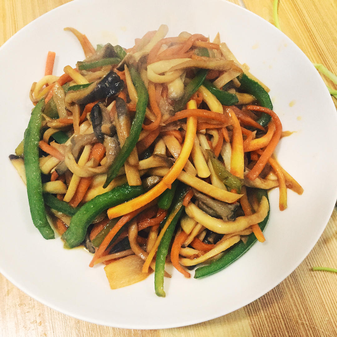 青椒素炒杏鲍菇