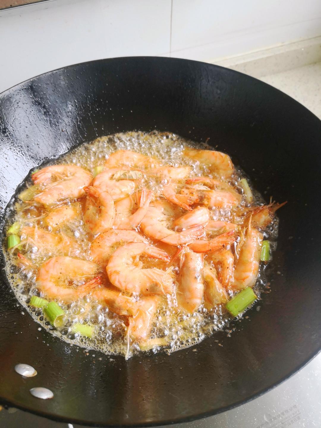 比餐厅做的还好吃——避风塘炒虾