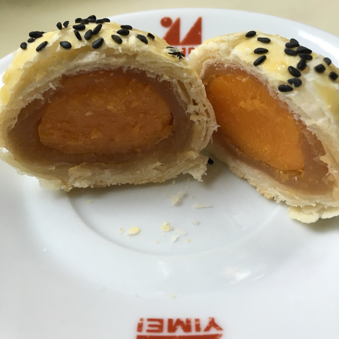 蛋黄酥
