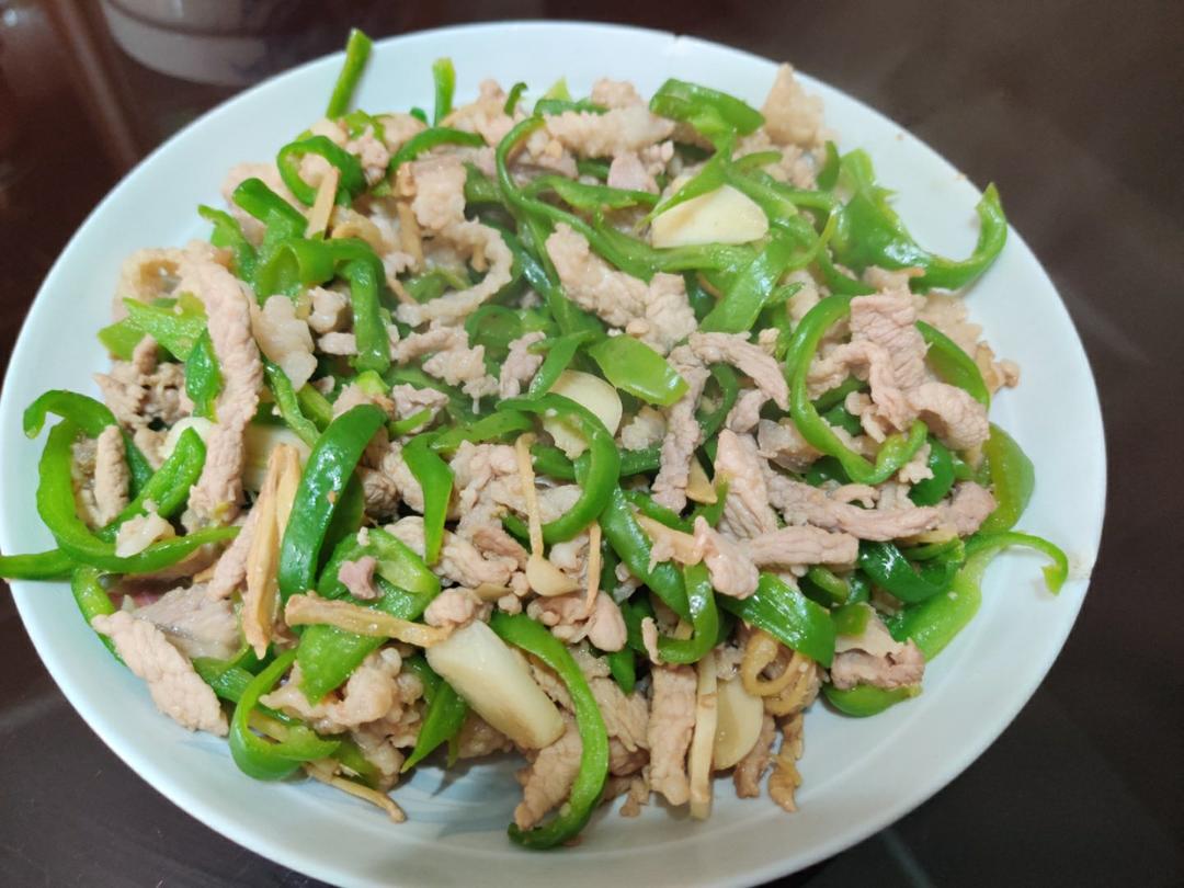 厨师长教你：“青椒肉丝”的正宗做法，色香味俱全