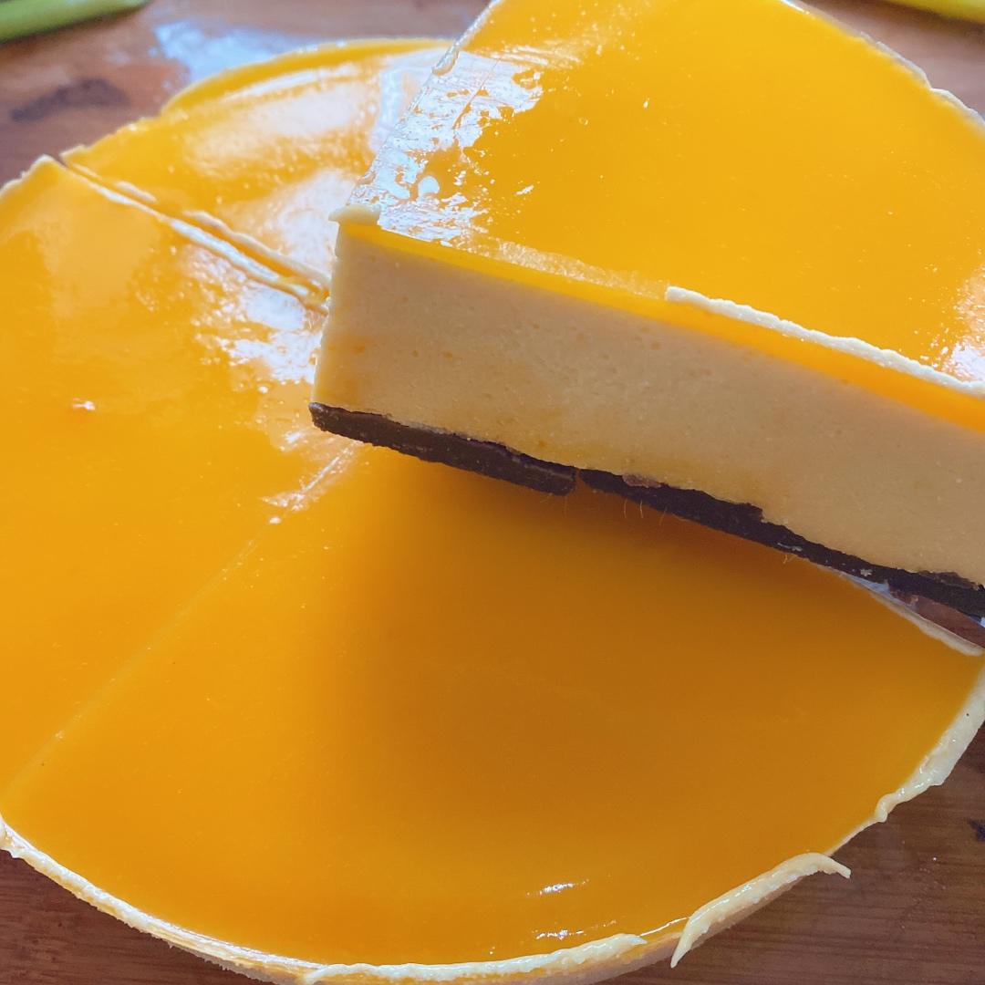 8寸芒果慕斯蛋糕