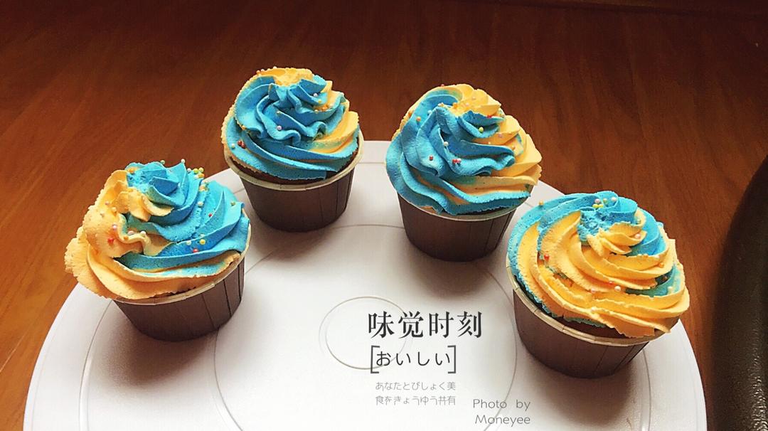 原味海绵纸杯蛋糕（非常适合裱花、盖糖皮的cupcake方子）