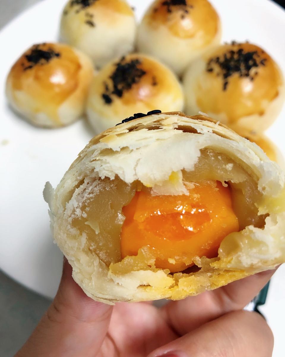 蛋黄酥