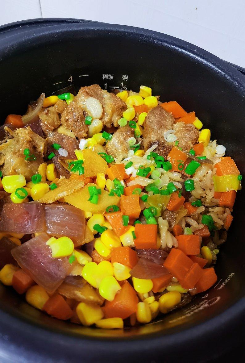 喷香排骨焖饭（爆好吃）