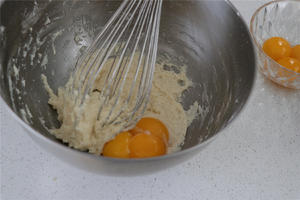 基础蛋糕卷--定制烤盘版的做法 步骤4