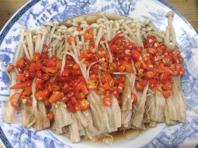 剁椒金针菇