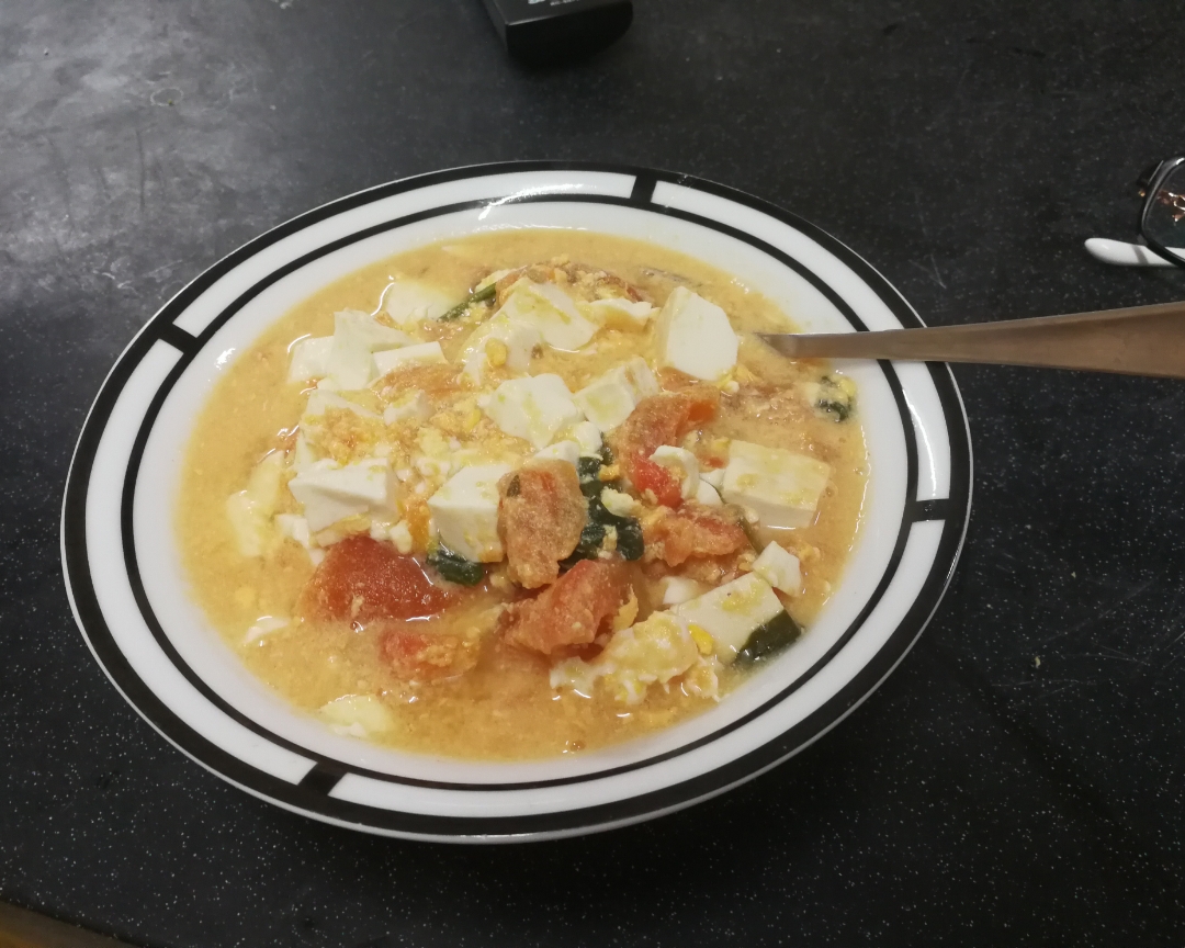 番茄鸡蛋豆腐煲