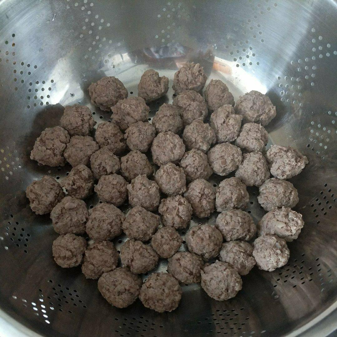 牛肉丸子