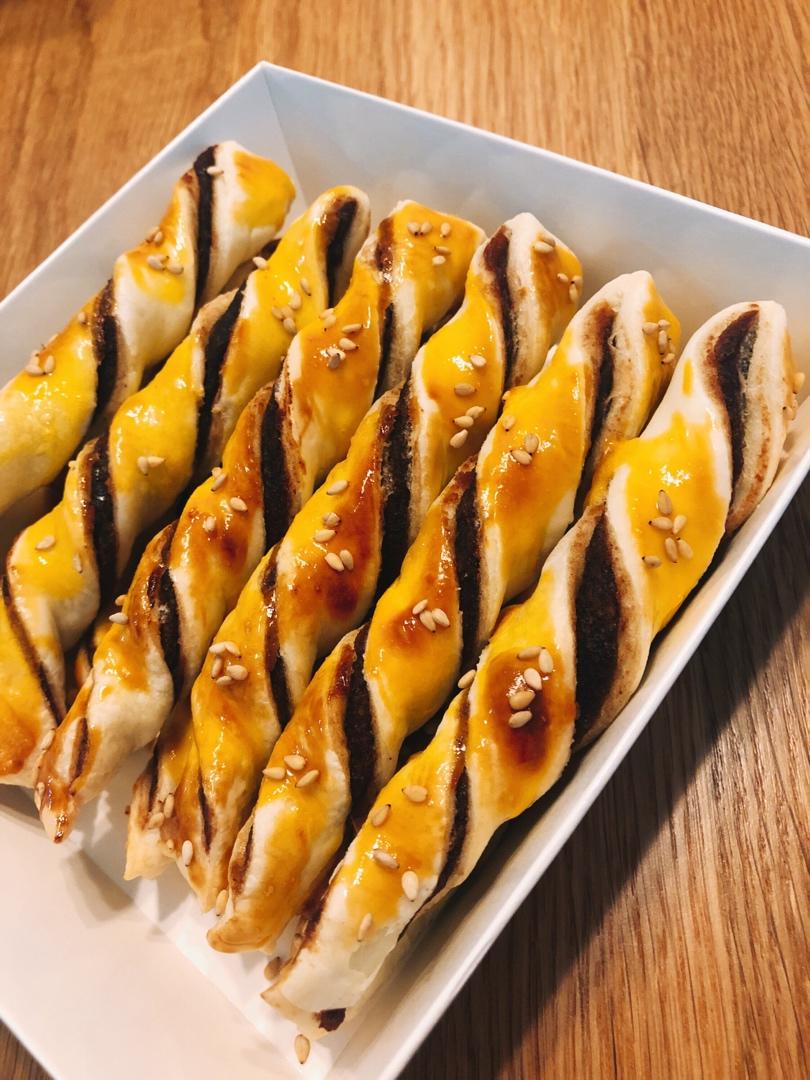 豆沙扭扭酥