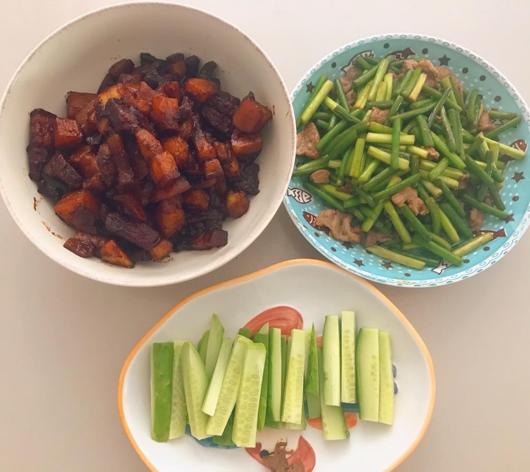 红烧肉炖土豆
