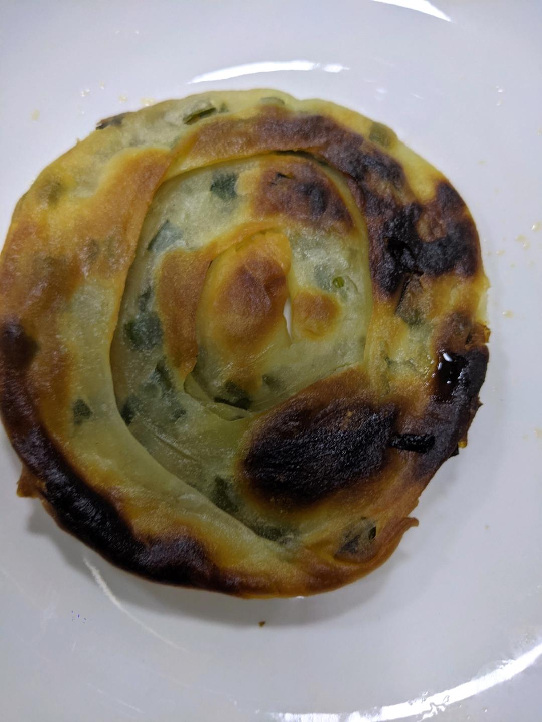 【葱油饼】假期好好做早餐，4步吃上香脆葱油饼！