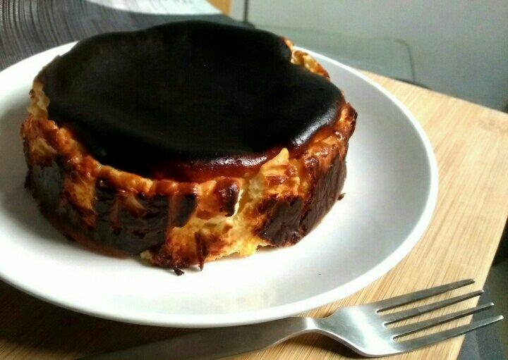 曼食慢语丨酸奶巴斯克蛋糕