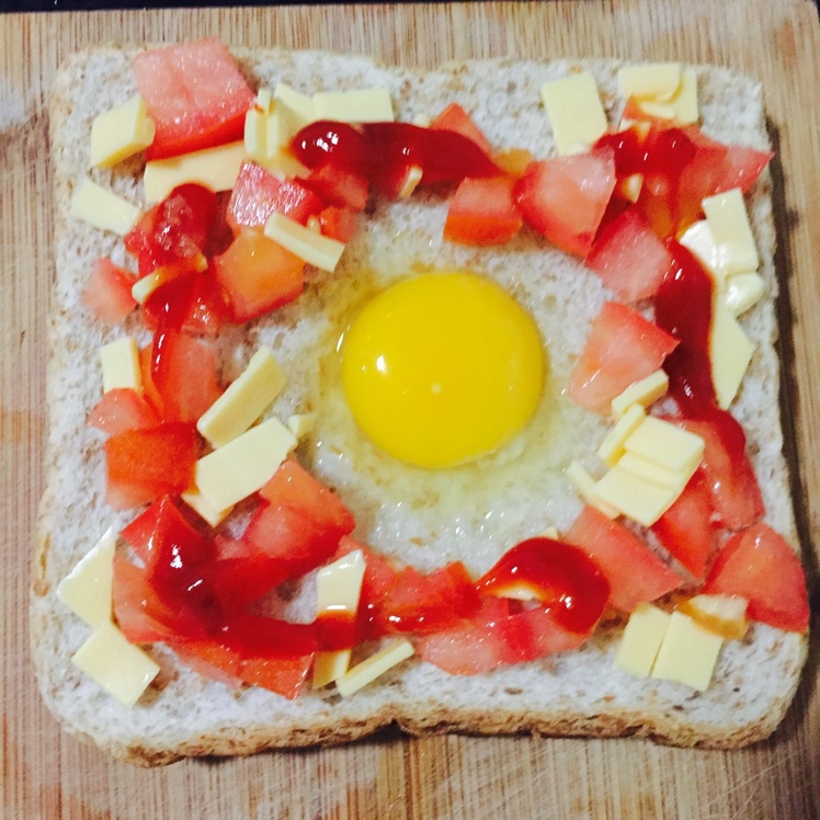 吐司太阳蛋披萨