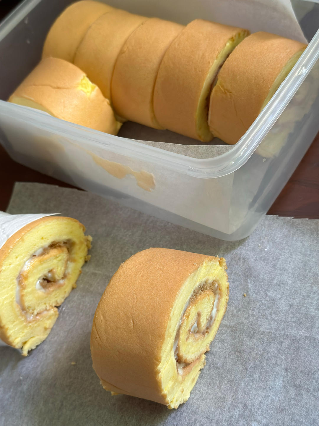 肉松戚风蛋糕卷