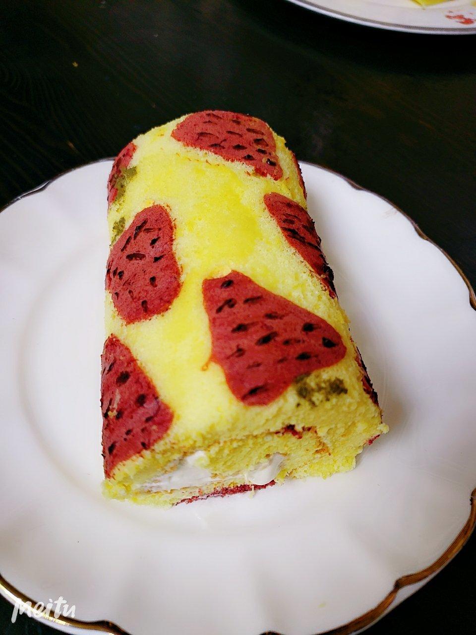 草莓蛋糕卷