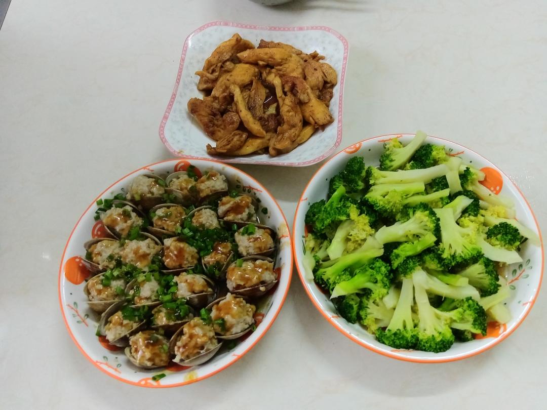 生焗鲜酿蛤蜊（哈利）“蛤蜊酿虾胶”