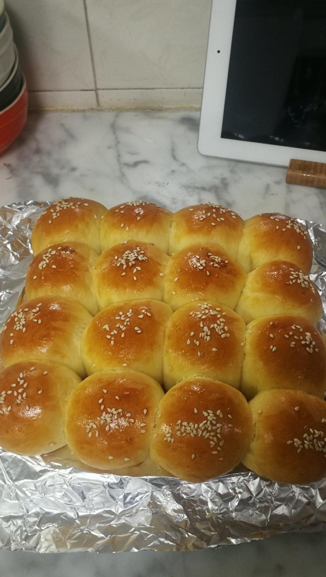 超软牛奶餐包，此配方超软不甜易出膜，放一礼拜不变硬