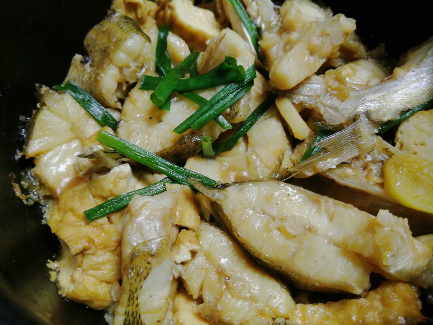 鱸魚豆腐煲的做法