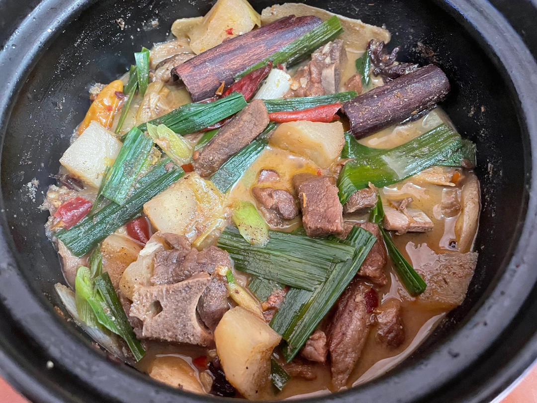 红烧羊肉炖萝卜