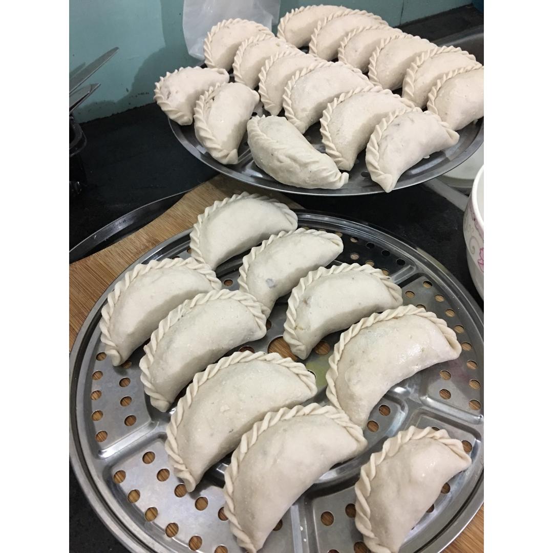 生机盎然ing做的客家芋子包