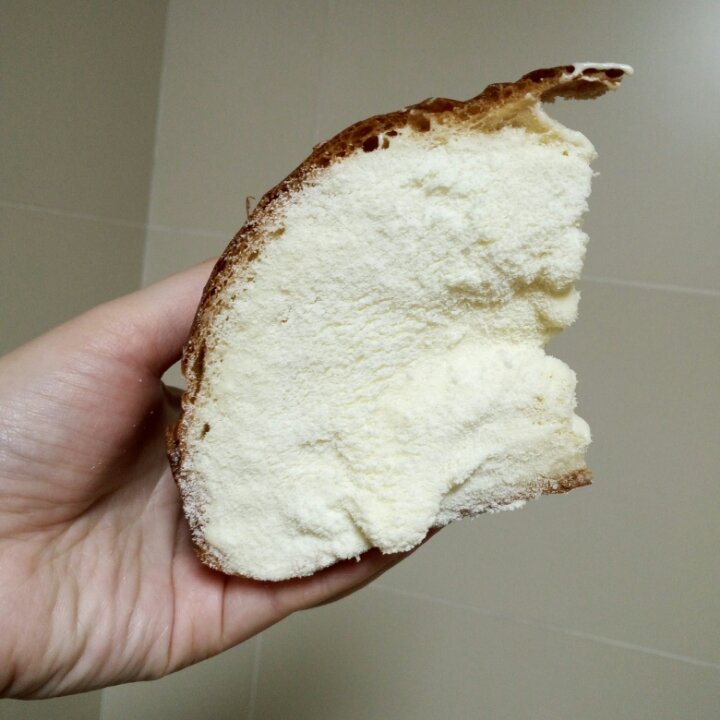 炼乳奶酪包---有面包机的同学做起来更方便哦~~