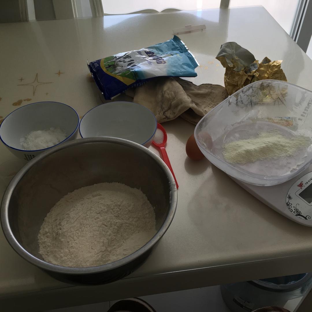 黄油面包卷