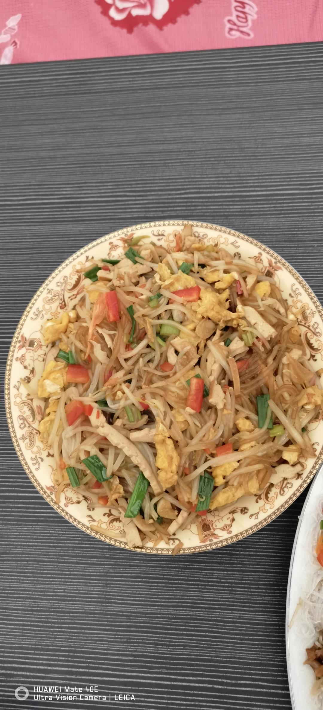 家庭版炒合菜【绿豆芽粉条炒鸡蛋】