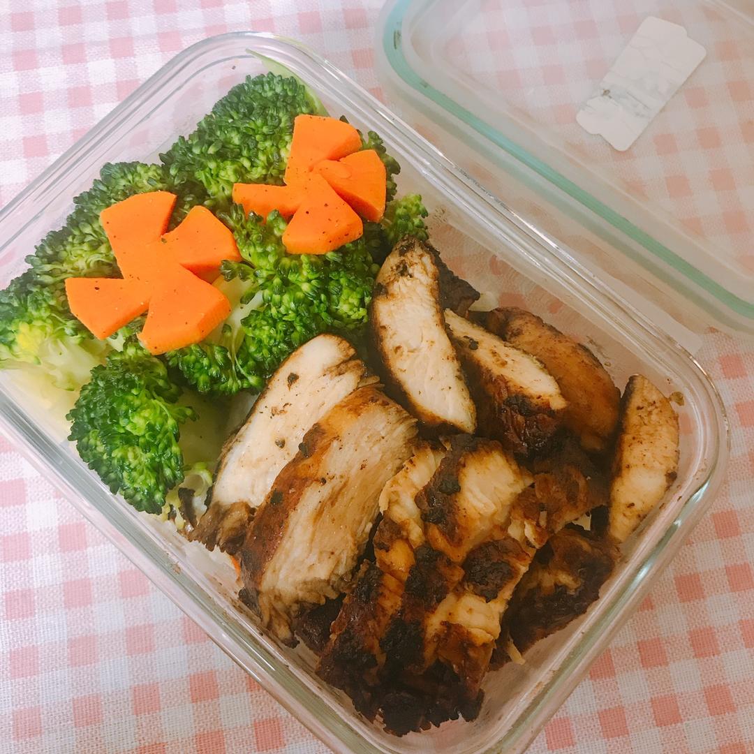 香煎嫩滑鸡胸肉