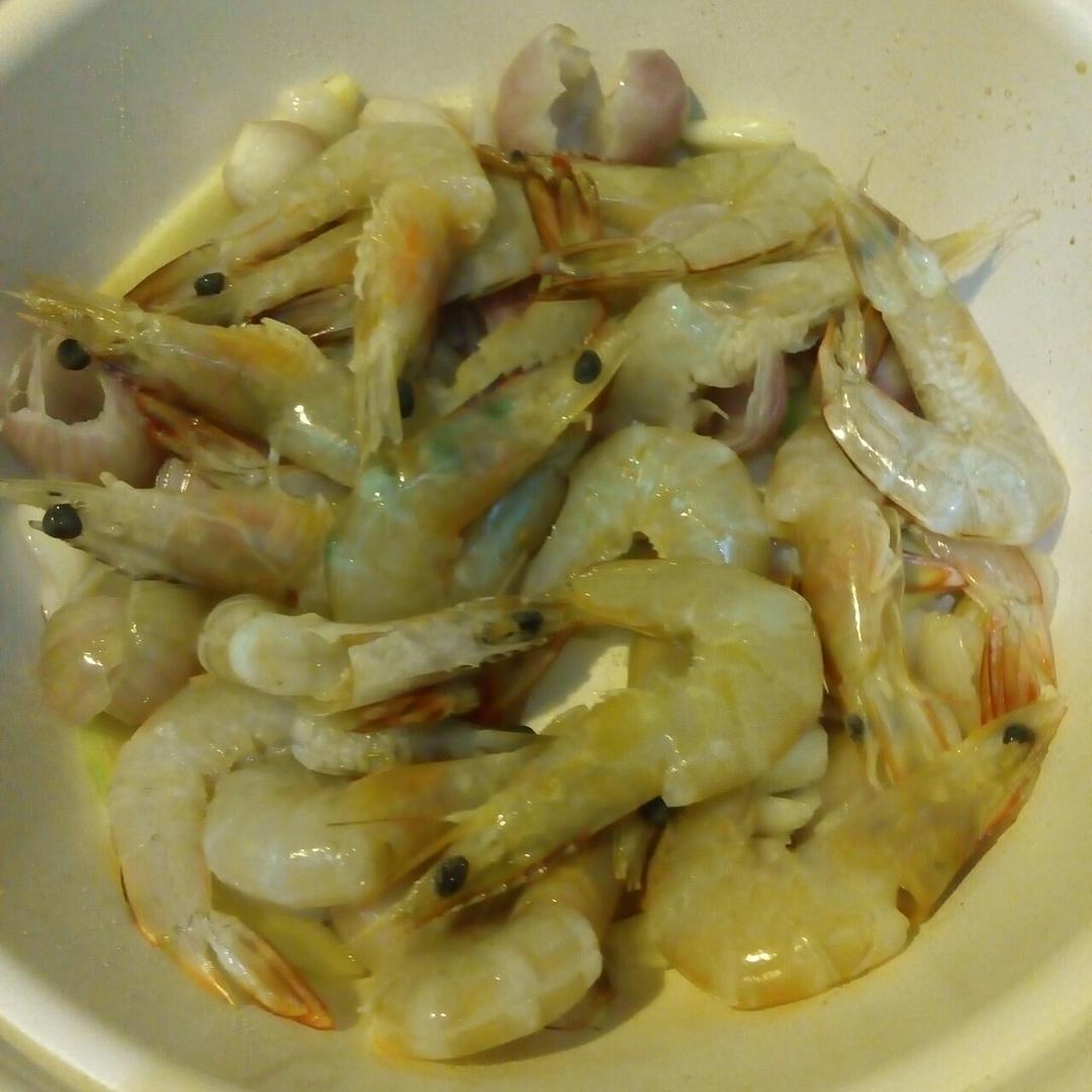蠔油姜葱虾煲的做法 步骤6
