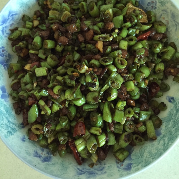 肉沫豆角下饭菜