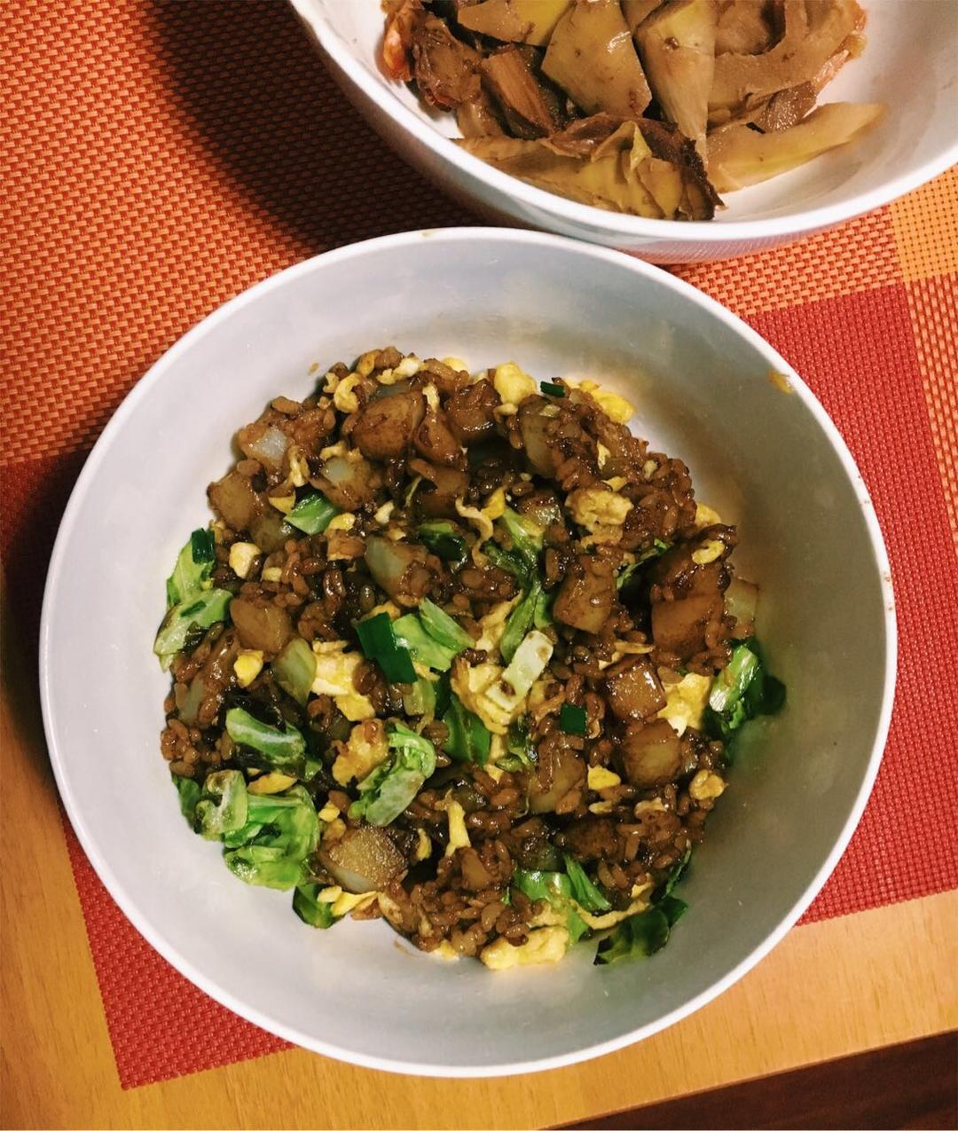 酱油炒饭(超级简单)
