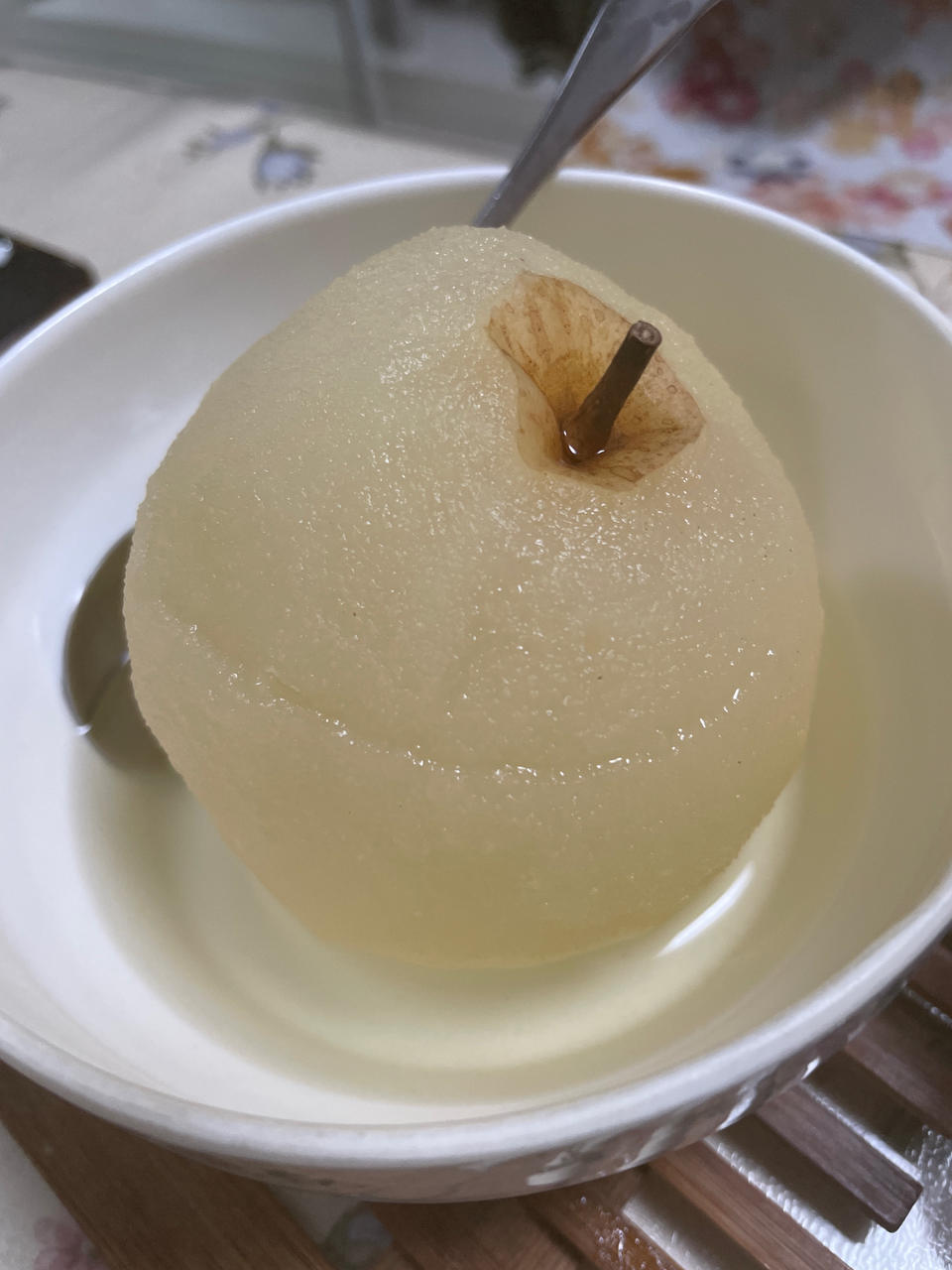 川贝冰糖炖雪梨
