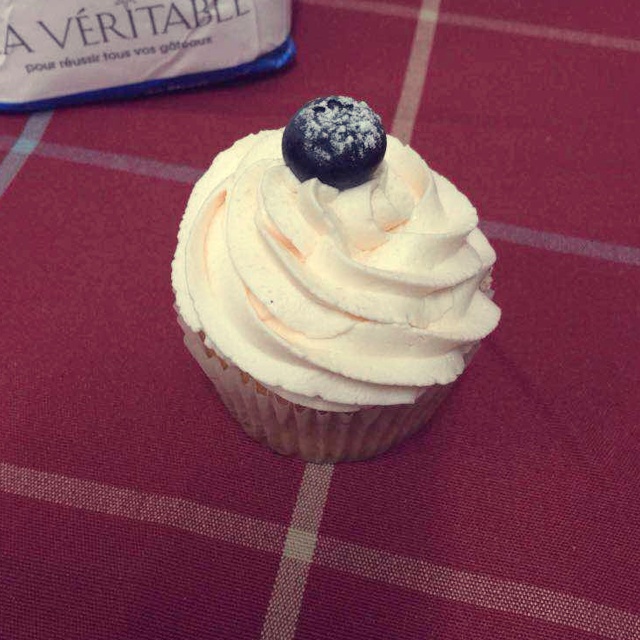 Pink Champagne Cupcakes（粉色香槟杯子蛋糕）
