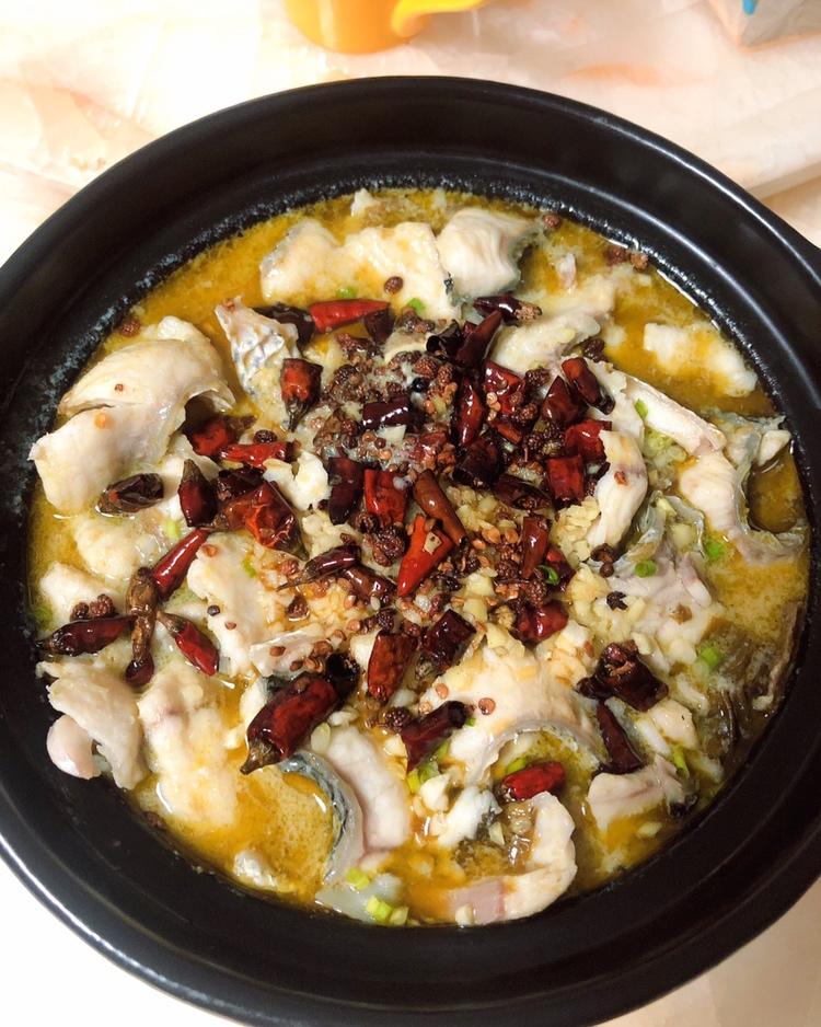 墨迹迹墨迹迹做的家常酸菜鱼(黑鱼)