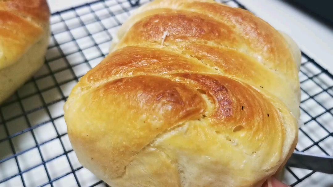 纯奶手撕吐司的做法 步骤1