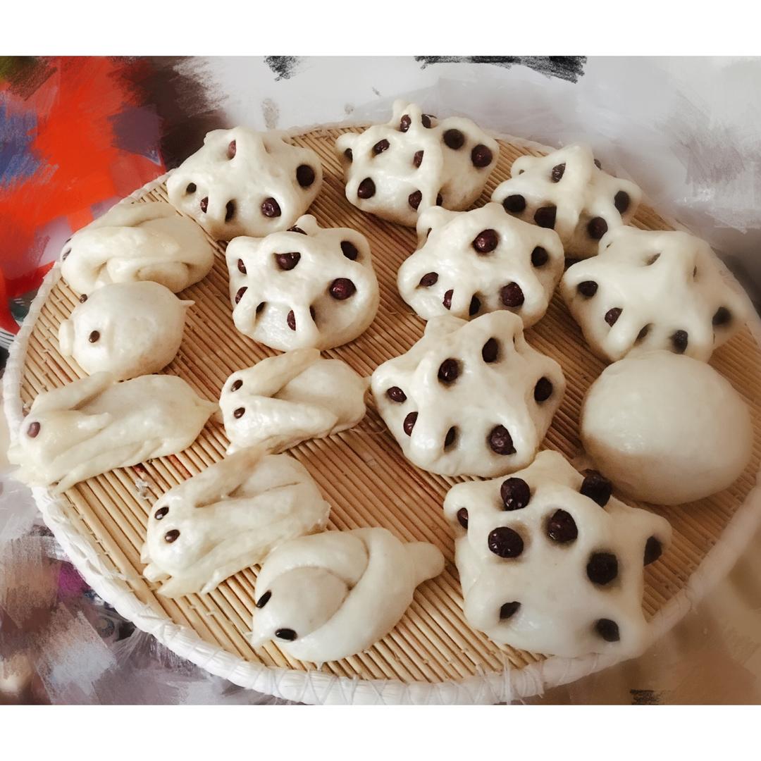 梅子-61做的大枣馒头