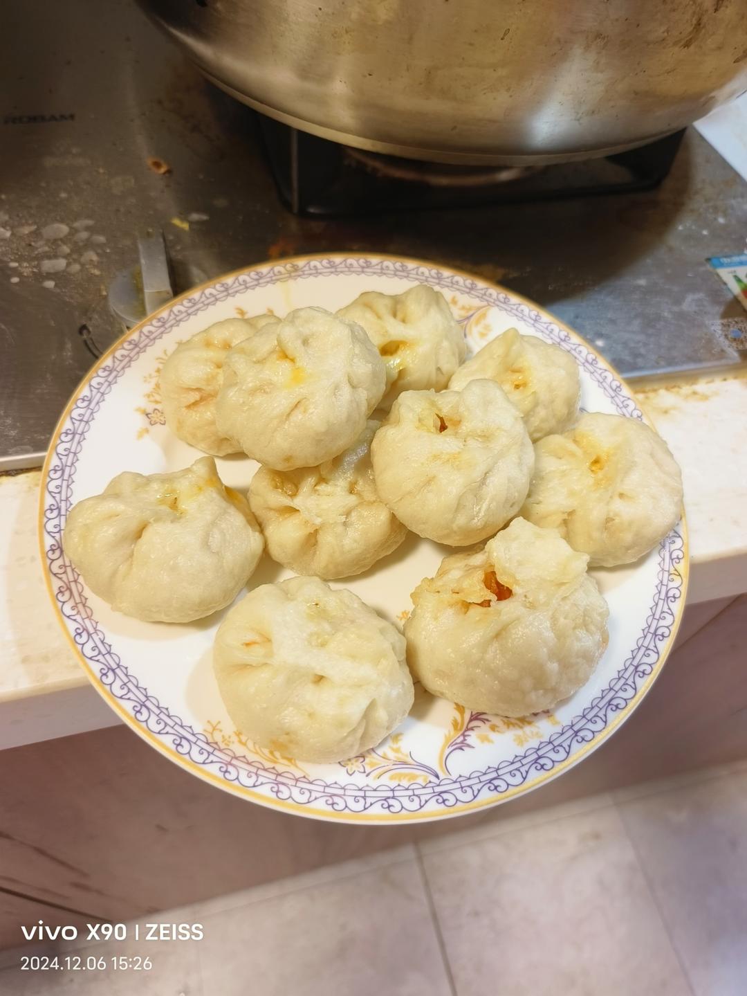 胡萝卜木耳鸡蛋素包子