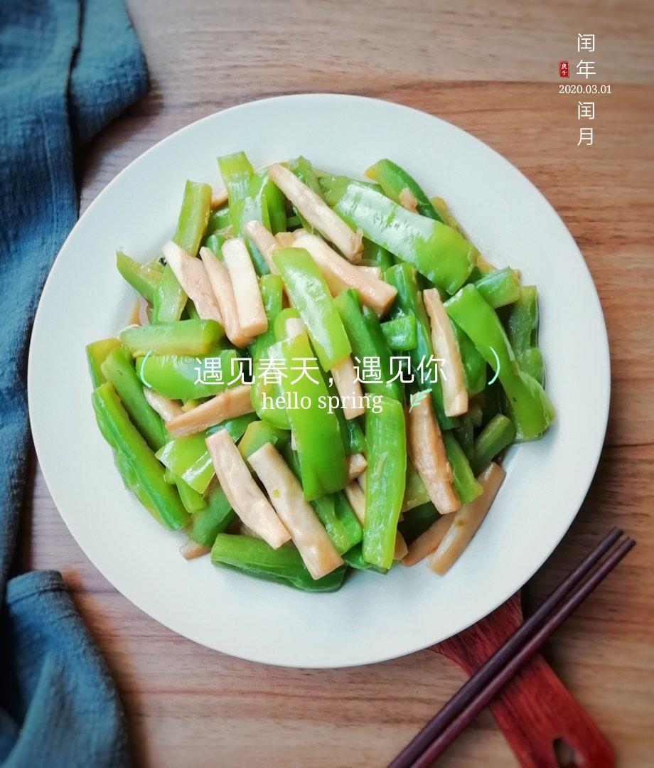 苦瓜杏鲍菇炒辣椒