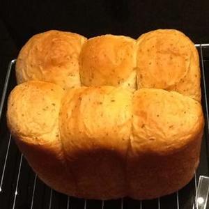 黑小麦面包（柏翠面包机版）的做法 步骤8