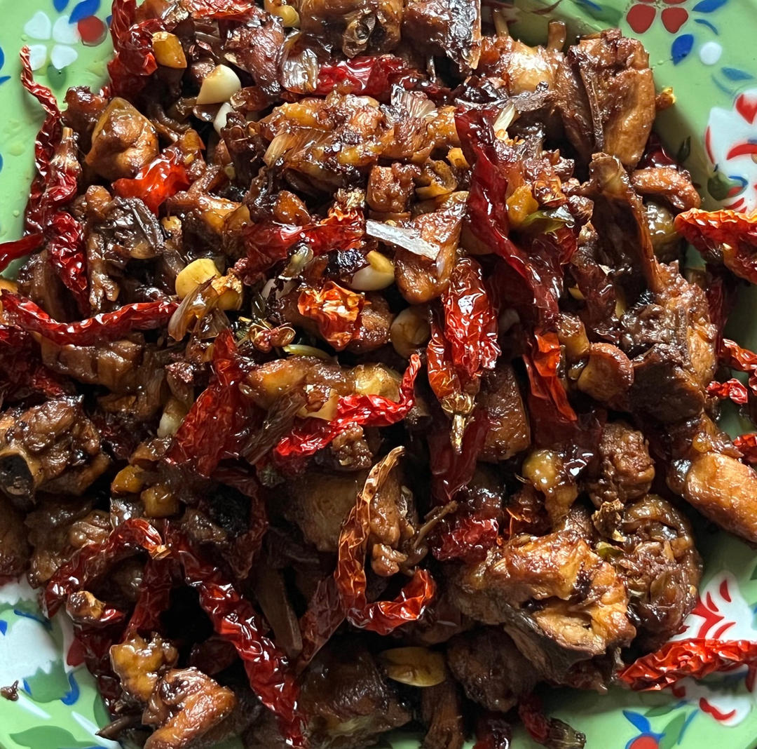 新疆柴窝堡辣子鸡（跟饭馆没差别）