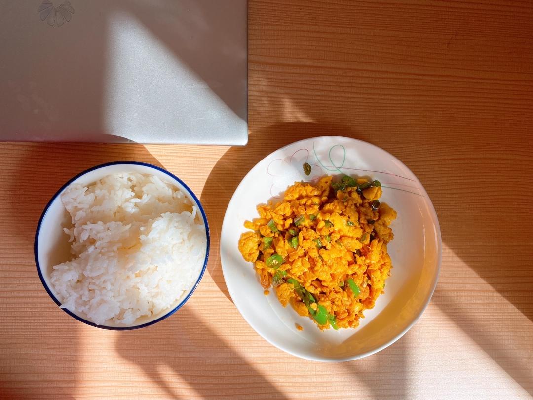 厨师长教你：“青椒炒鸡蛋”的家常做法 ,非常下饭