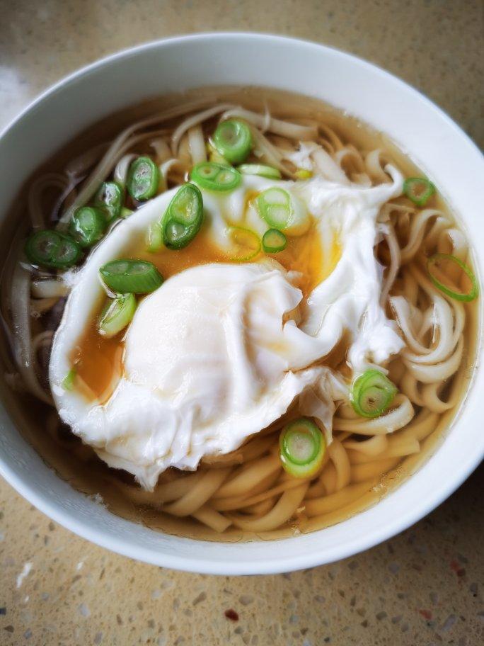 快手清汤面🍜这样做才好吃｜汤底是关键!!